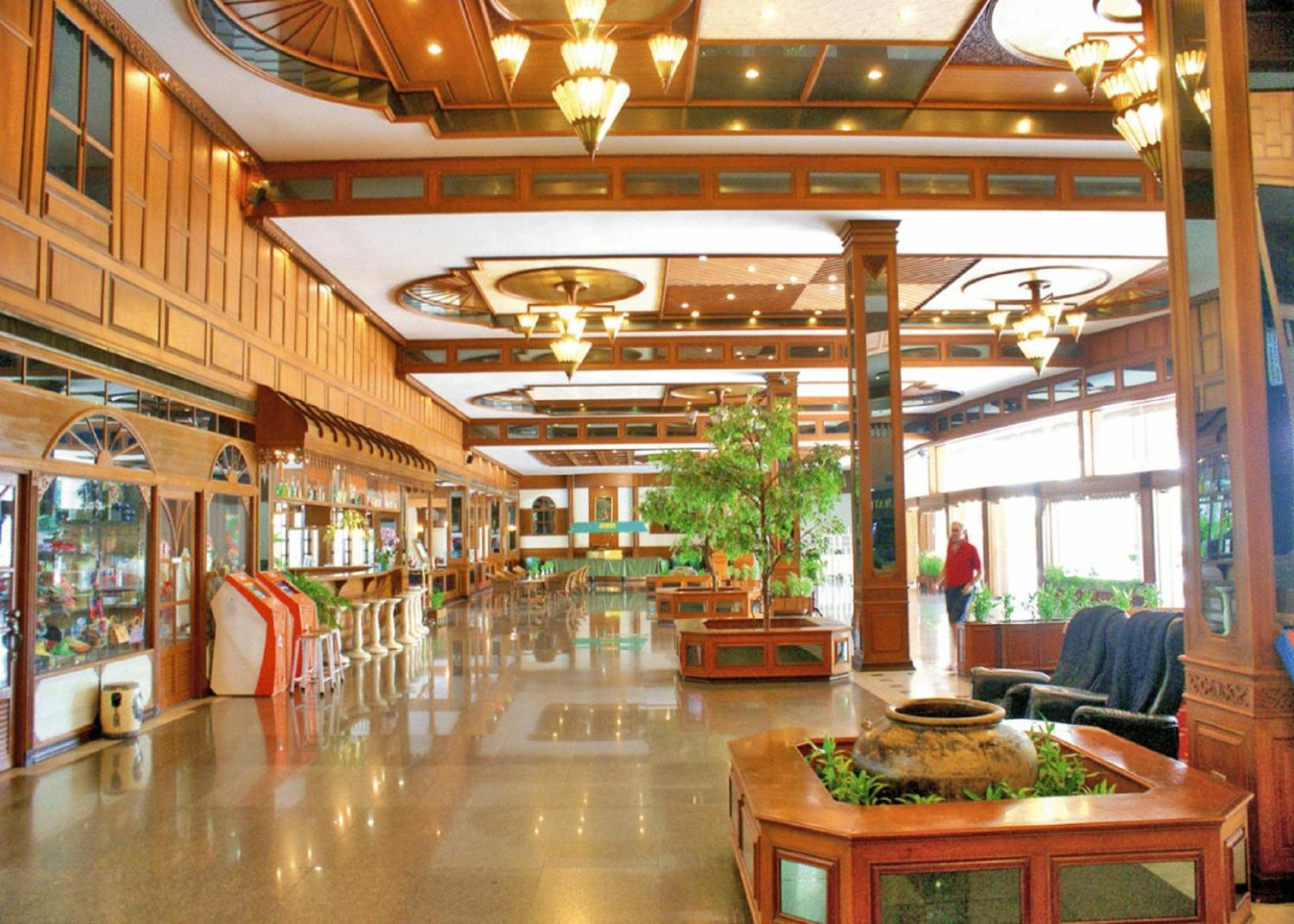 Royal Twins Palace Hotel Pattaya Eksteriør billede